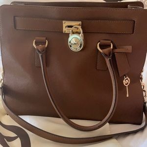 Michael Kors Hamilton Lg Saffiano Leather Tote